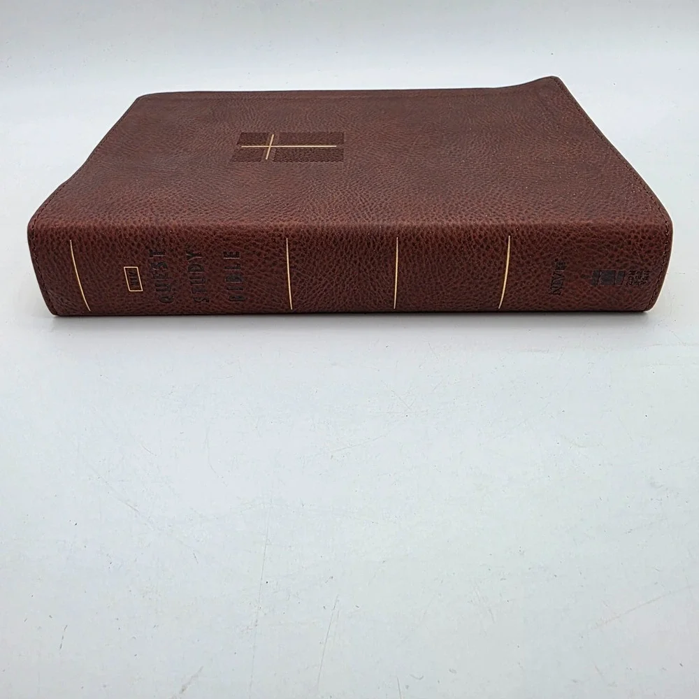 NIV Quest Study Bible Brown by Zondervan 2011 Leathersoft